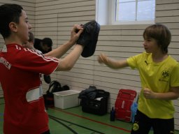 03 Uebung mit Handpratzen